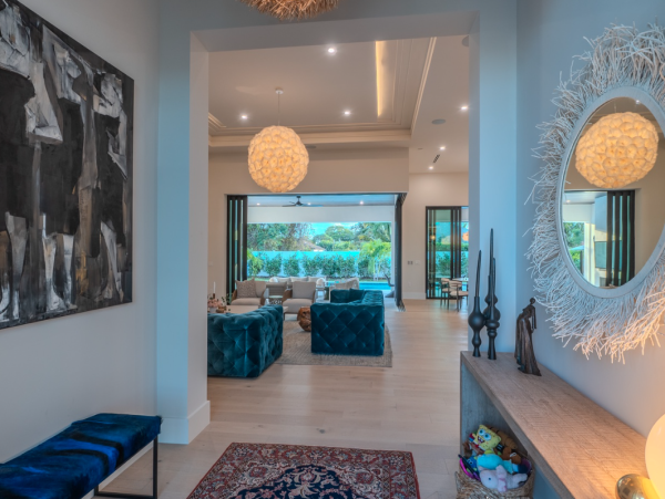 Luxurious Naples Getaway - Custom Design Home with Pool & Spa